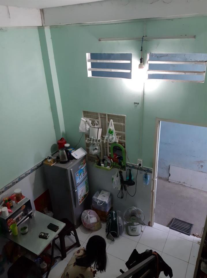Phòng trọ khép kín, 1 trệt 1 lầu, diện tích sàn 30 m2.