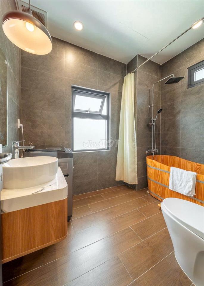 TRỐNG SẴN Căn Hộ 2PN View Biển - Đi Bộ 2 Phút Biển Mân Thái - Nhận Pet