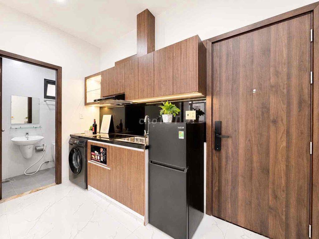 Căn hộ luxury 1 phòng ngủ có ban công thoáng mát