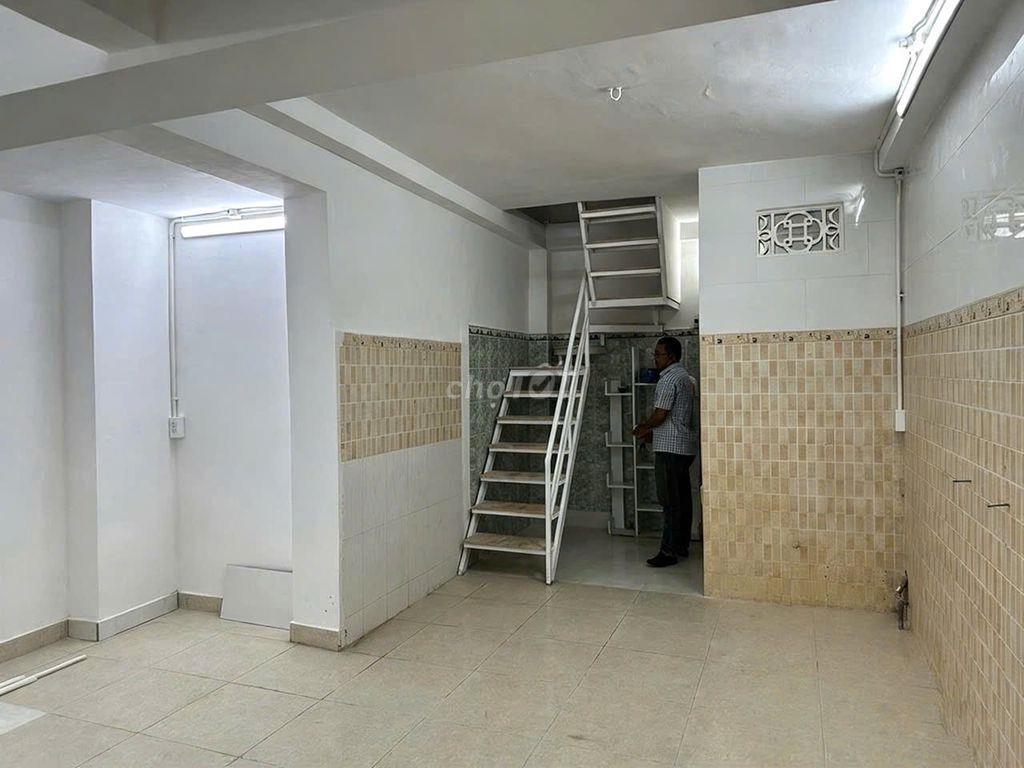 CHO THUÊ NHÀ HẺM CÔ BẮC, P.CẦU ÔNG LÃNH (Q.1 CŨ) GIÁ 10 TRIỆU.