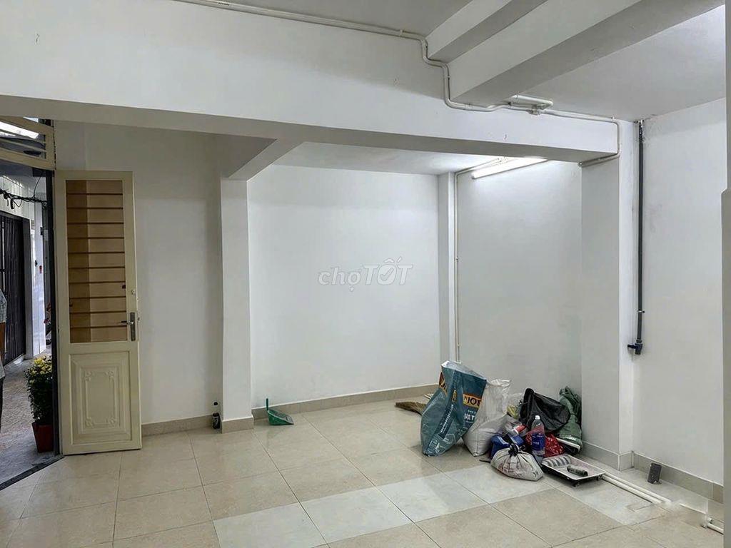 CHO THUÊ NHÀ HẺM CÔ BẮC, P.CẦU ÔNG LÃNH (Q.1 CŨ) GIÁ 10 TRIỆU.