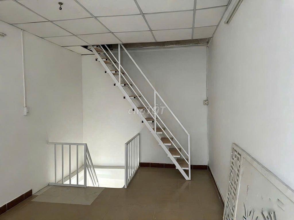 CHO THUÊ NHÀ HẺM CÔ BẮC, P.CẦU ÔNG LÃNH (Q.1 CŨ) GIÁ 10 TRIỆU.