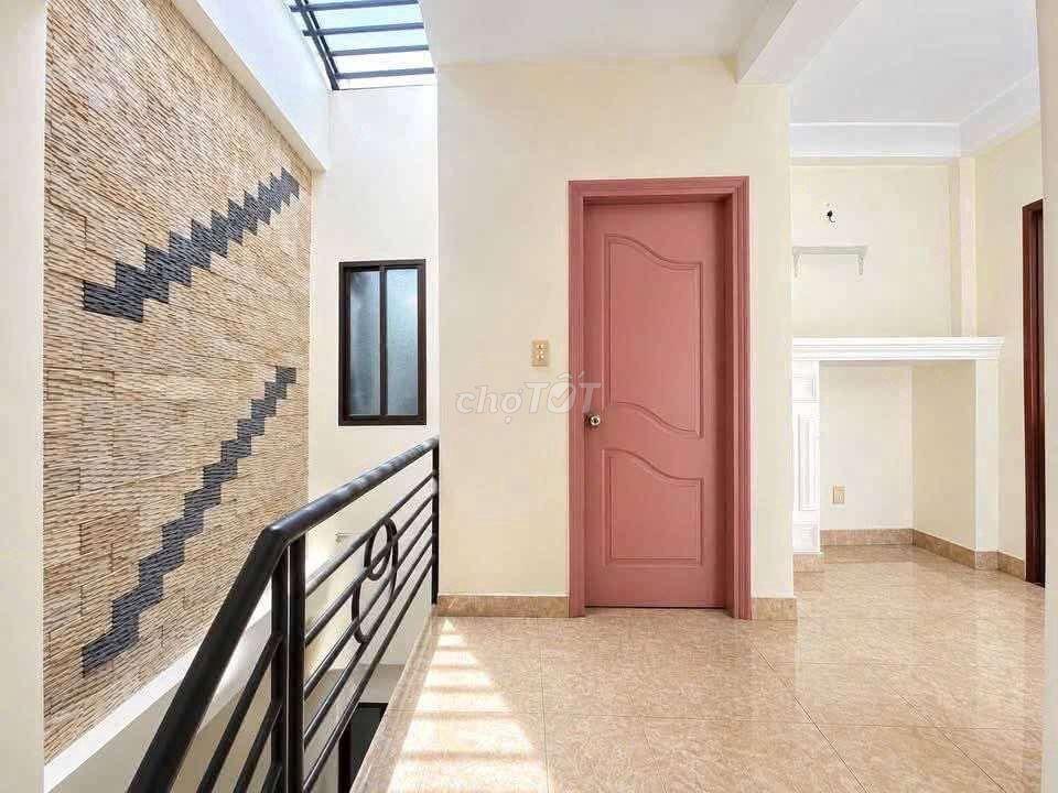14TR – NHÀ 4PN, 5 TẦNG CÓ SÂN THƯỢNG, GIÁ MỀM TẠI PHÚ NHUẬN!