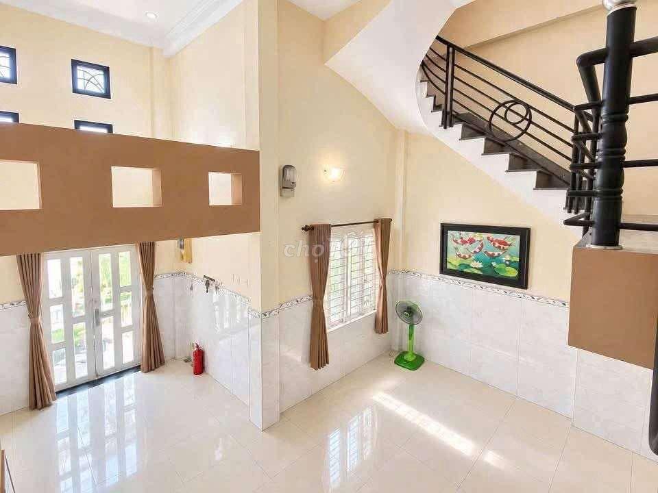 14TR – NHÀ 4PN, 5 TẦNG CÓ SÂN THƯỢNG, GIÁ MỀM TẠI PHÚ NHUẬN!