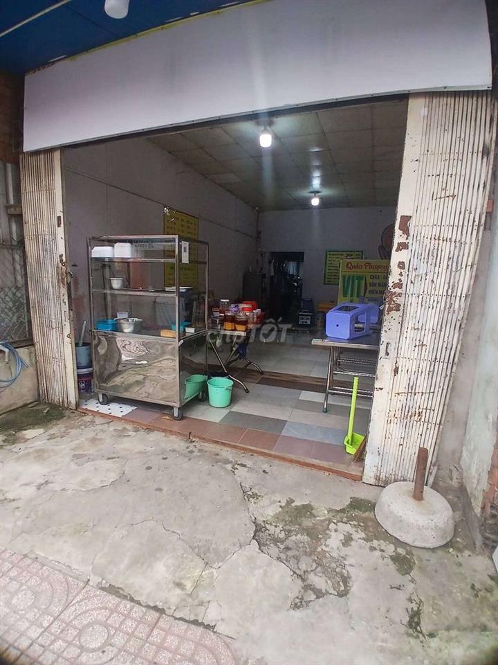 sang mặt bằng 