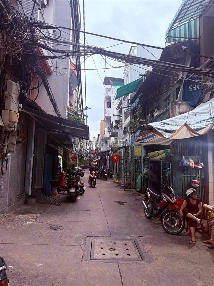 CHO THUÊ NHÀ ĐOÀN VĂN BƠ, P.XÓM CHIẾU (Q.4 CŨ).