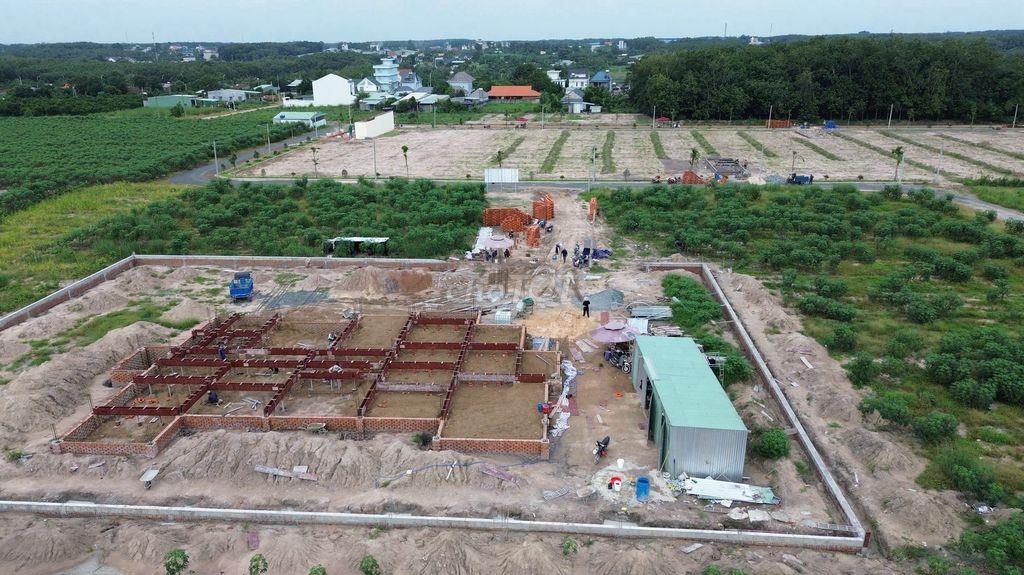 Cần Bán Đất Sát Bên VinCom Plaza và Trung Tâm Hành Chính Chơn Thành!