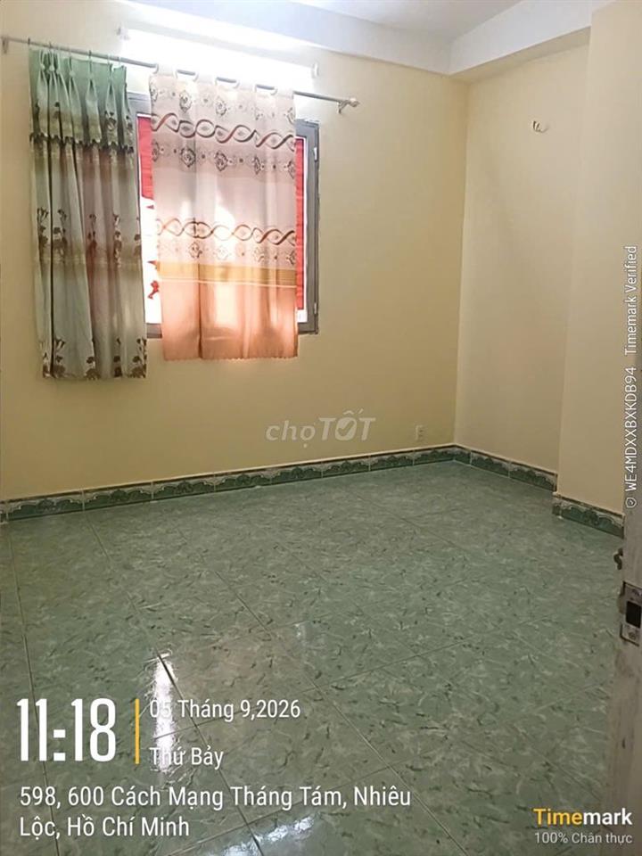 Chung cư 590 CMT8, Quận 3, 65m2, 2pn, 3,3 tỷ, sổ hồng.
