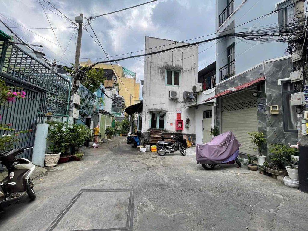 Nhà Bùi Đình Tuý Trước Nhà 8m