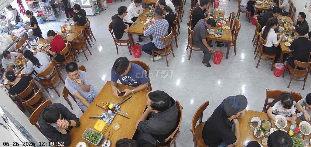 Sang gấp quán phở, cơm văn phòng cạnh sân bay Tân Sơn Nhất