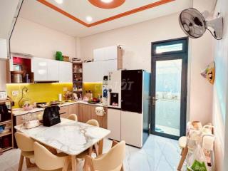 Chuyển công tác cần bán Nhà Quận 9 - Cách Q1 15km - Liền kề VinHome