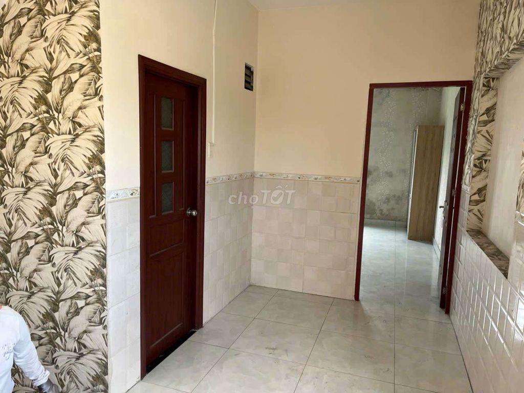 Bán nhà mặt tiền Hóc Môn