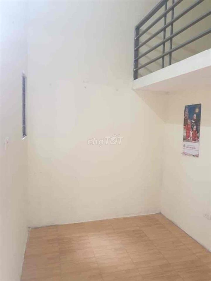 cho thuê phòng trọ 20m2 có gác xép chính chủ Âu Cơ Tây Hồ