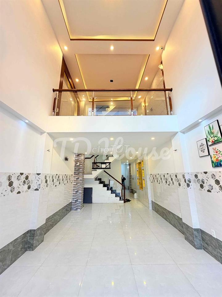 Cho thuê nhà Trệt Lửng 2 Lầu mặt tiền Trần Hoàng Na. đoạn cầu Trần Hoà