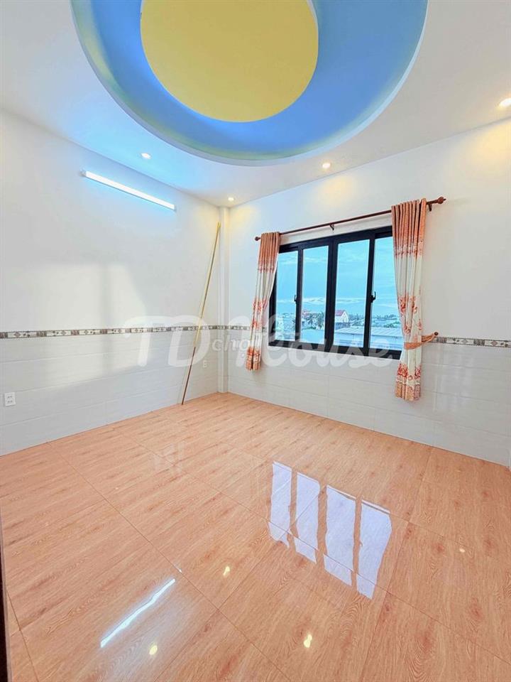 Cho thuê nhà Trệt Lửng 2 Lầu mặt tiền Trần Hoàng Na. đoạn cầu Trần Hoà