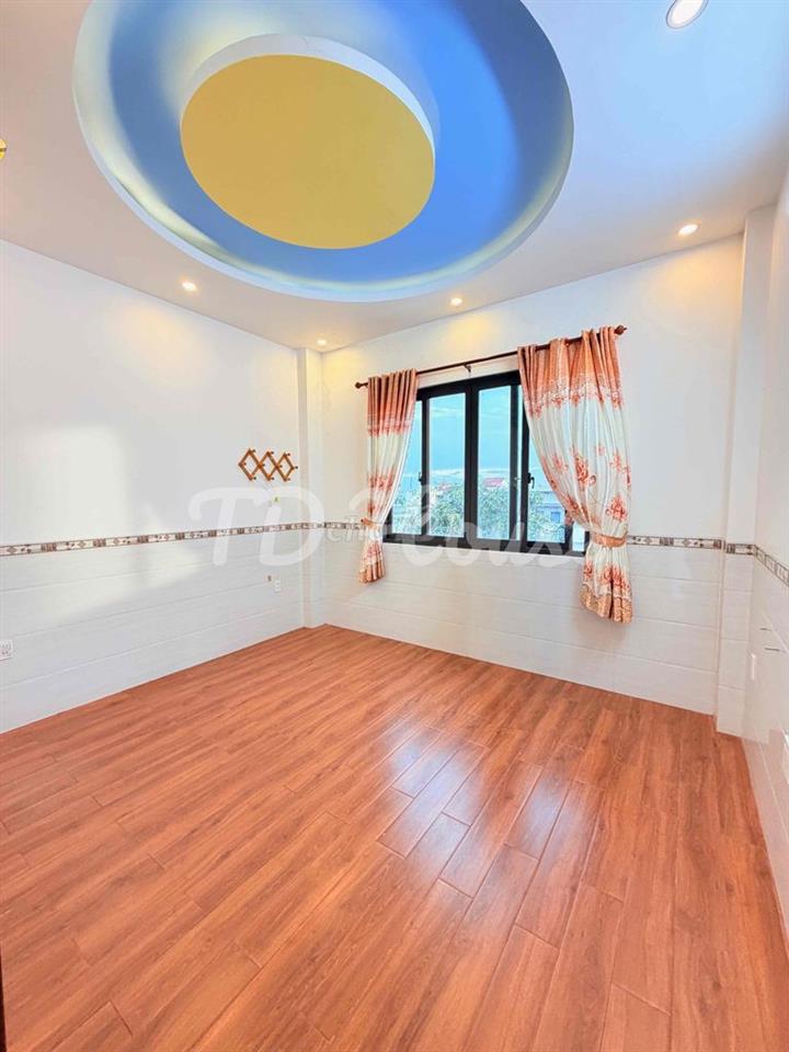 Cho thuê nhà Trệt Lửng 2 Lầu mặt tiền Trần Hoàng Na. đoạn cầu Trần Hoà