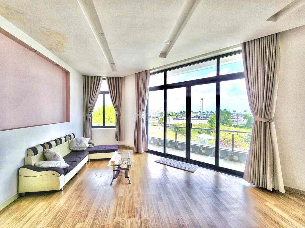 Cho Thuê Nhà 1 Trệt 3 Lầu Góc 2 Mặt Tiền KDC Hồng Loan