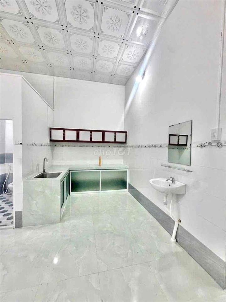 Cho thuê nhà rộng Khu Tái Định Cư An Bình thông Hoàng Quốc Việt