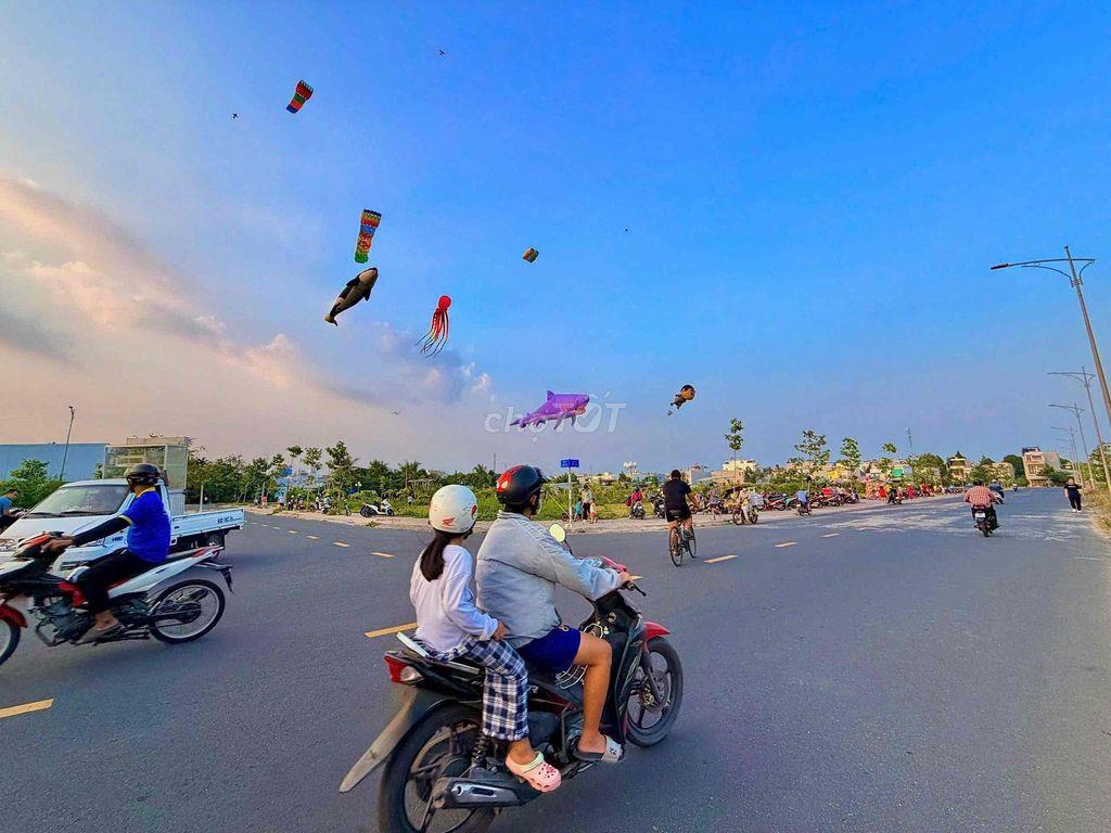 Cho Thuê Mặt Bằng Rộng KDC Hồng Phát 182m2