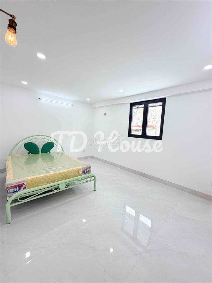 Cho Thuê Nhà Trệt 1 Lửng 1 Lầu Khu Dân Cư 586 Gần Bệnh Viện Hoàn Mỹ