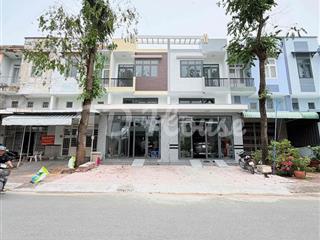 Cho Thuê Nhà Trệt 1 Lửng 1 Lầu Khu Dân Cư 586 Gần Bệnh Viện Hoàn Mỹ