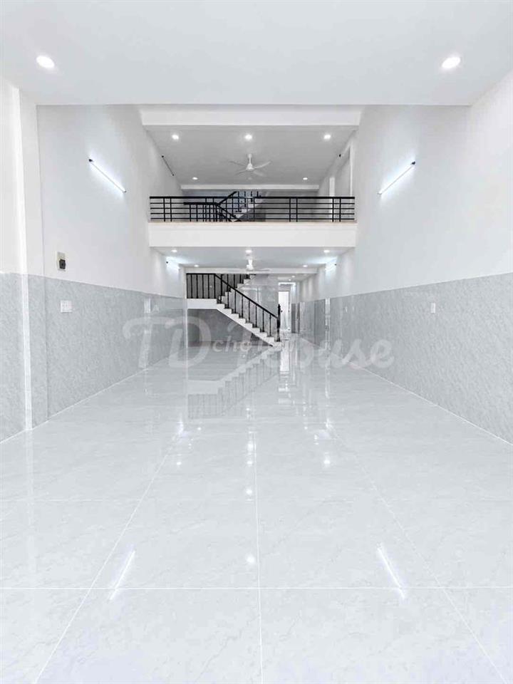 Cho Thuê Nhà Trệt 1 Lửng 1 Lầu Khu Dân Cư 586 Gần Bệnh Viện Hoàn Mỹ