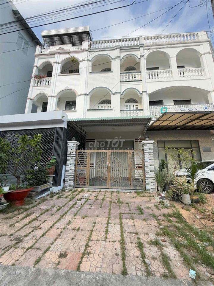 Cho Thuê Nhà 1 Trệt 2 Lầu Sân Thượng Trục Chính Khu Dân Cư Văn Hoá Tây