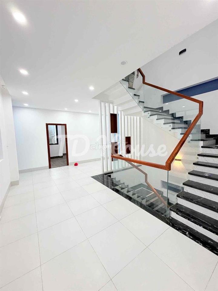 Cho Thuê Nhà 1 Trệt 2 Lầu Sân Thượng Mặt Tiền Nguyễn Văn Lưu KDC Nam L