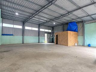 Cho thuê Kho hàng, Dt 10 x 20m, giá 10tr, Đường xe Tải