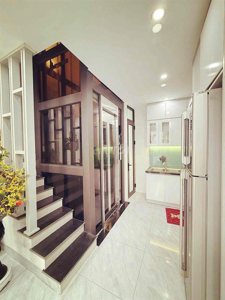 HOÀNG MAI _ 2 Phút RA HỒ LINH ĐÀM _ 6 TẦNG THANG MÁY _ OTO TRƯỚC NHÀ