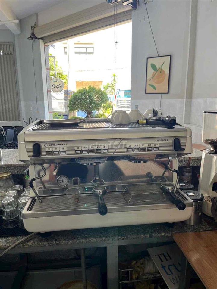 cần sang lại quán cà phê