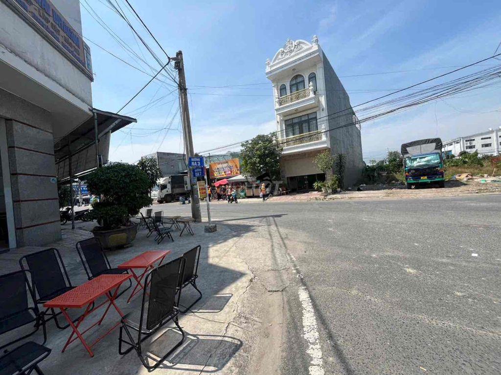 cần sang lại quán cà phê