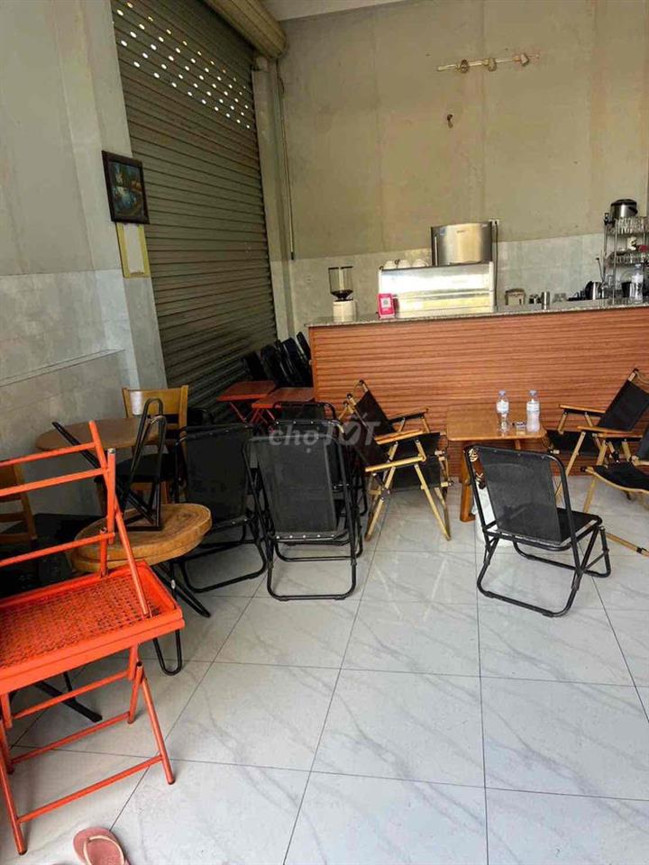 cần sang lại quán cà phê