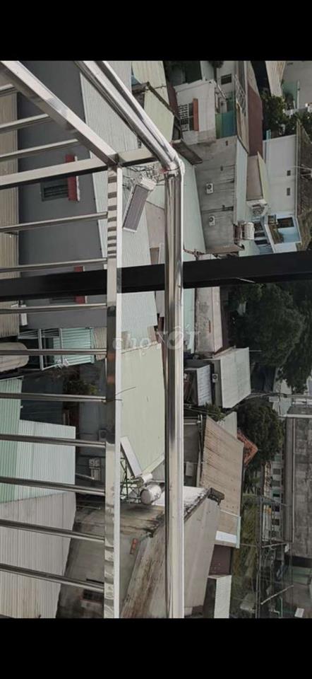 Căn studio ban công riêng, thang máy, nhà mới hoàn toàn cách metro 50m