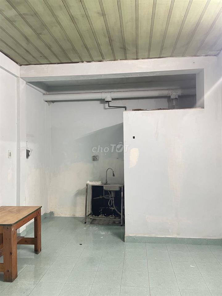 Cho thuê phòng trọ gần Etown Cộng Hoà