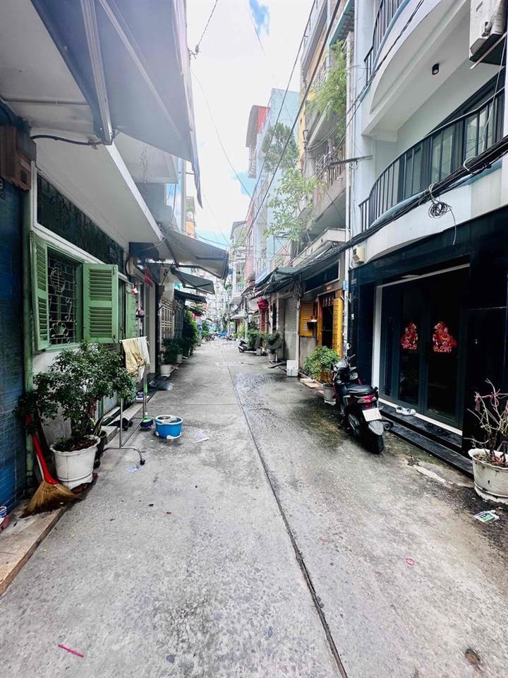 HẺM XE HƠI - KẾ BÊN VIETTEL POST