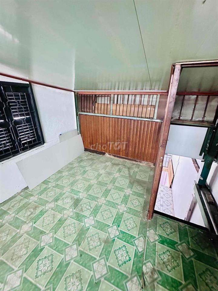 HẺM XE HƠI - KẾ BÊN VIETTEL POST