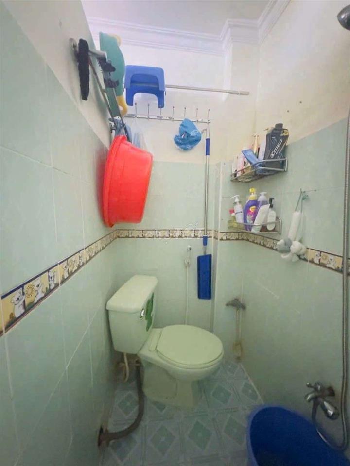 Nhà đúc 1 lững 1 lầu sổ riêng hoàn công Quang Trung