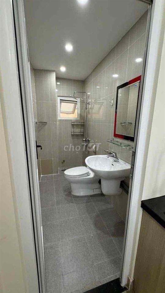 cần cho thuê phòng full nội thất