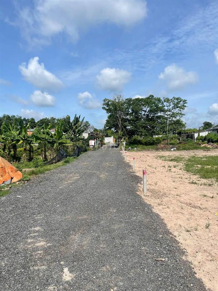 ĐẤT TÂN PHÚ TRUNG–HỒ VĂN TẮNG–100M2–CHỈ 350TRIỆU-CÒN 1 LÔ ***!