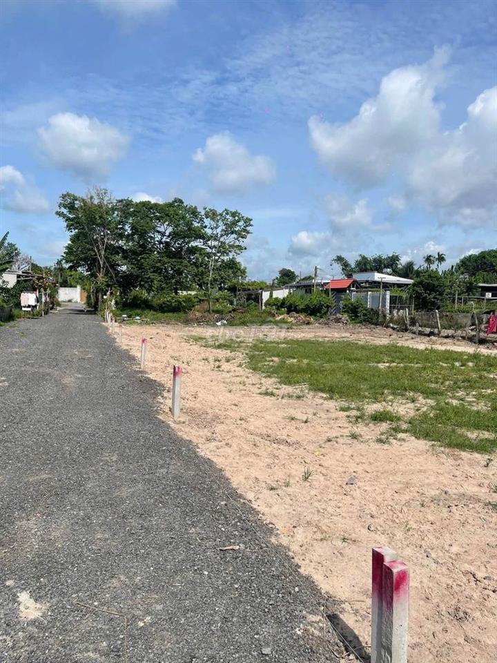 ĐẤT TÂN PHÚ TRUNG–HỒ VĂN TẮNG–100M2–CHỈ 350TRIỆU-CÒN 1 LÔ ***!