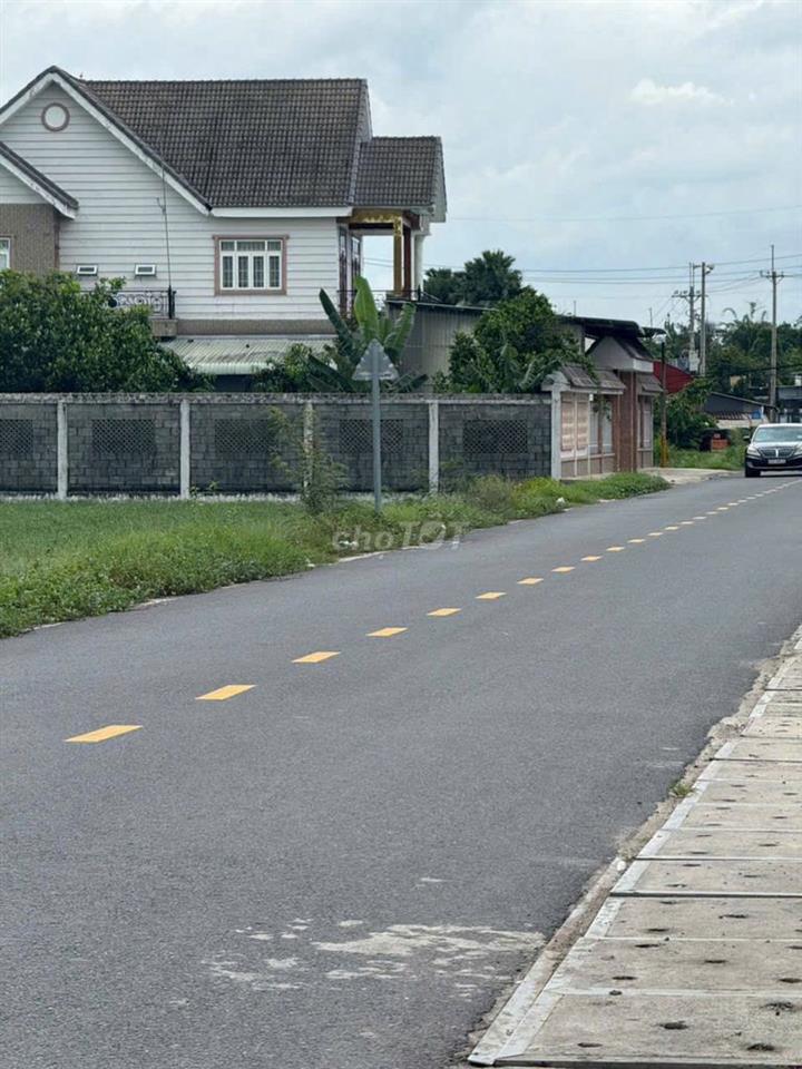 CHỈ 586TR–ĐẤT GẦN VINHOMES–MT Đ.CÂY DA,TÂN PHÚ TRUNG,CỦ CHI–175M2–SHR
