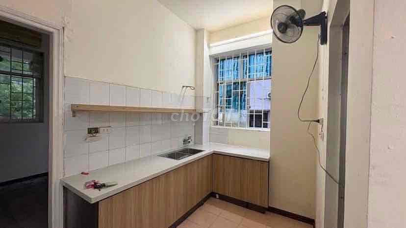 2PN | Cửa sổ thoáng gần trung tâm