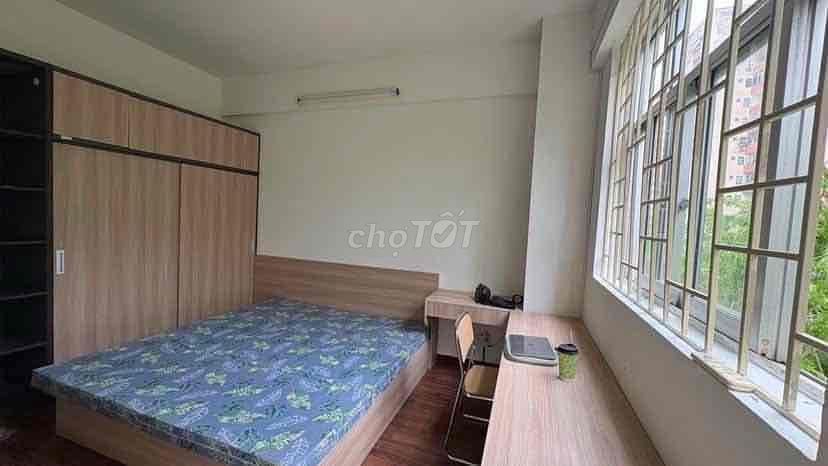 2PN | Cửa sổ thoáng gần trung tâm