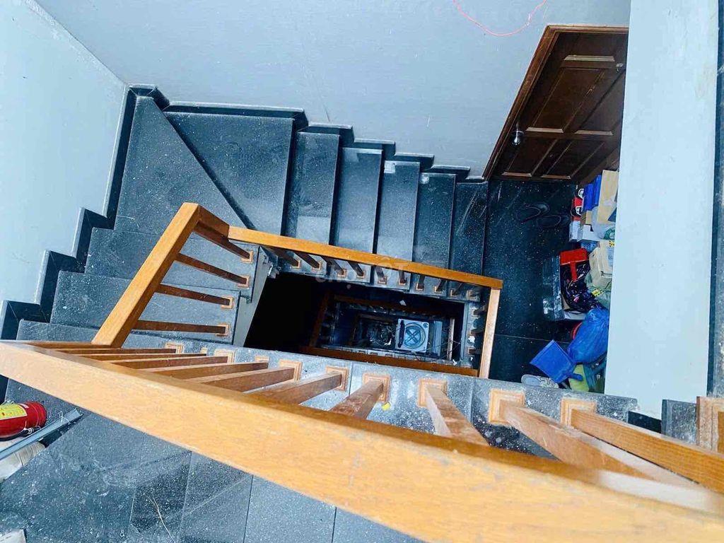 Giá bán 7,5 Tỷ - Thương Lượng
