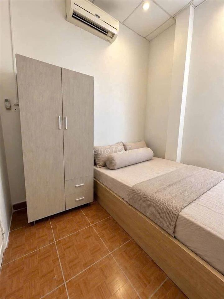 CHO THUÊ CĂN 2 PHÒNG NGỦ - CÓ CỬA SỔ THOÁNG