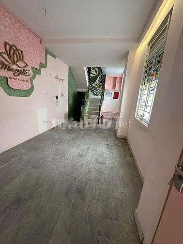 Góc 2MT Tân Sơn Nhì, Tân Phú, DT 4 x 14, trệt 2 lầu, 48 tr/ tháng
