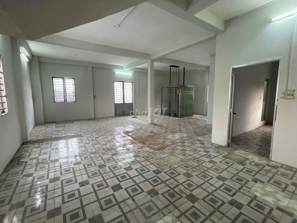 Cho thuê nhà 3 lầu 891 Hương Lộ 2, Bình Tân, hơn 400m2 DTSD, giá rẻ