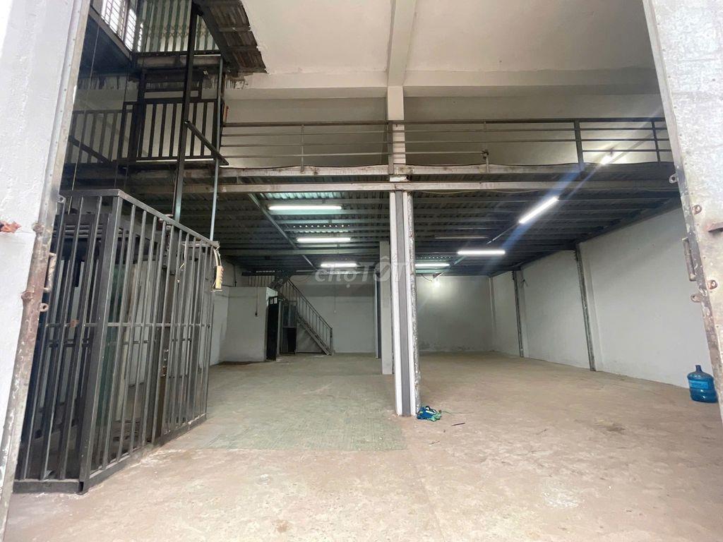 Cho thuê nhà 3 lầu 891 Hương Lộ 2, Bình Tân, hơn 400m2 DTSD, giá rẻ