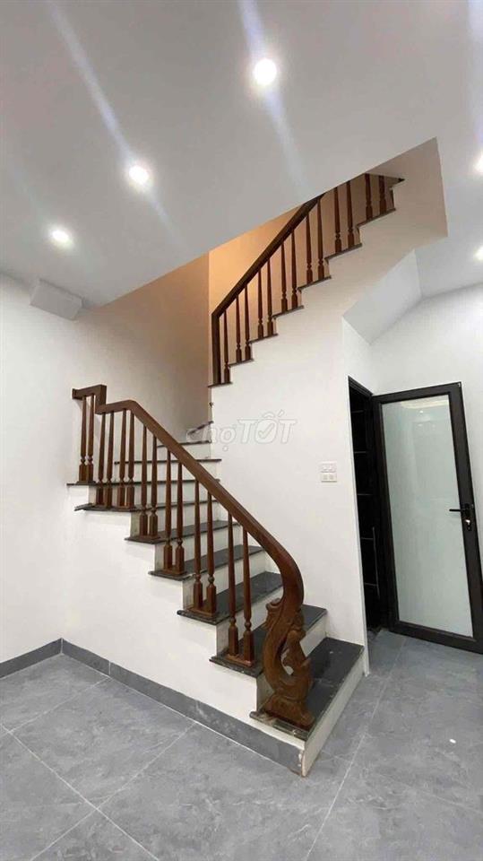 Cho thuê nhà ngõ 184 đê trần khát chân - Full nội thất